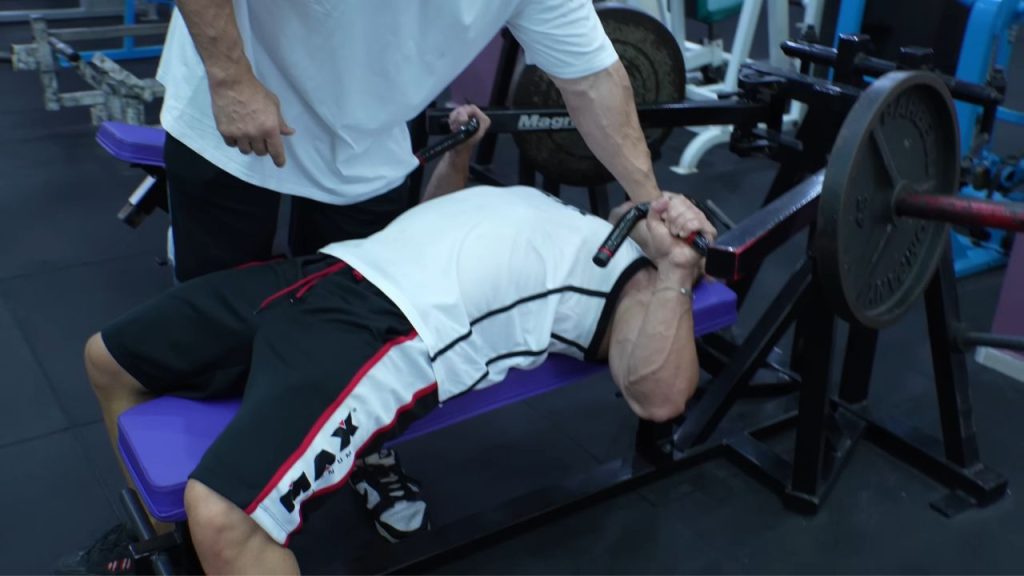 treino peito reto